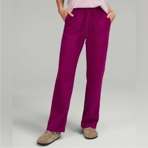 Ripened raspberry lululemon pants